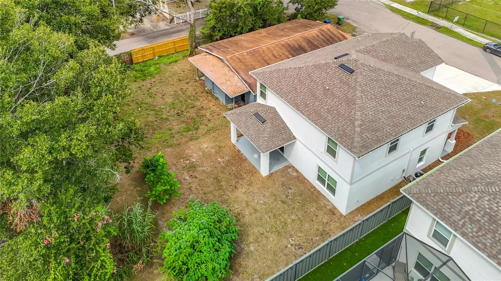 3103 E CAYUGA ST