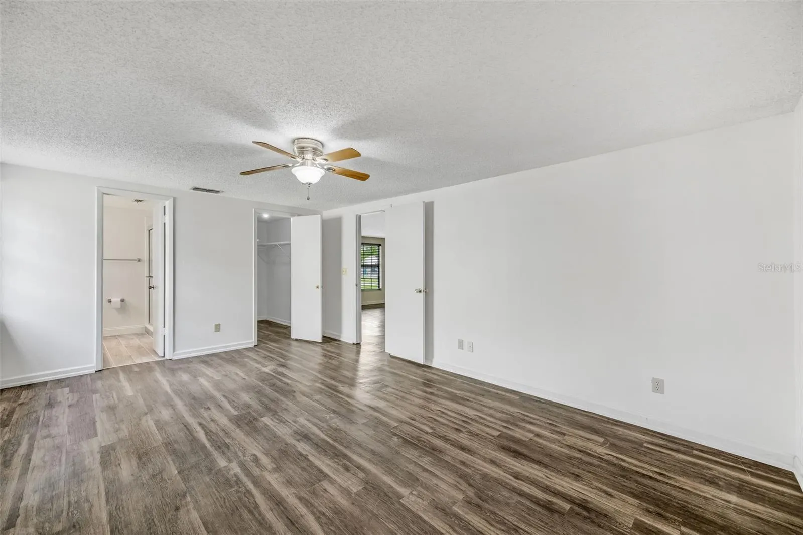 542 RED MANGROVE LN