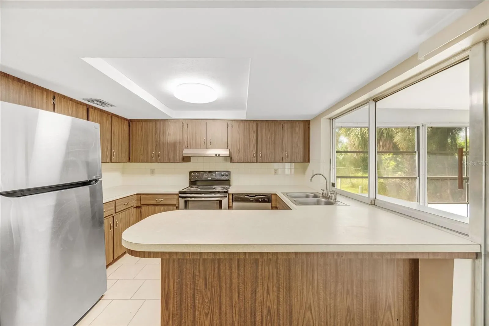 542 RED MANGROVE LN