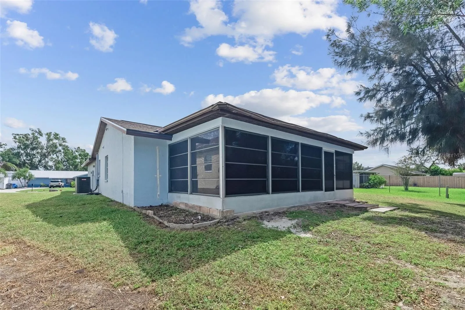 542 RED MANGROVE LN