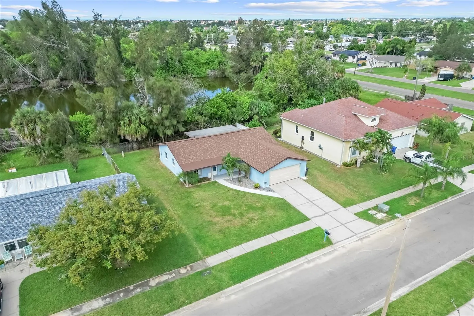 542 RED MANGROVE LN