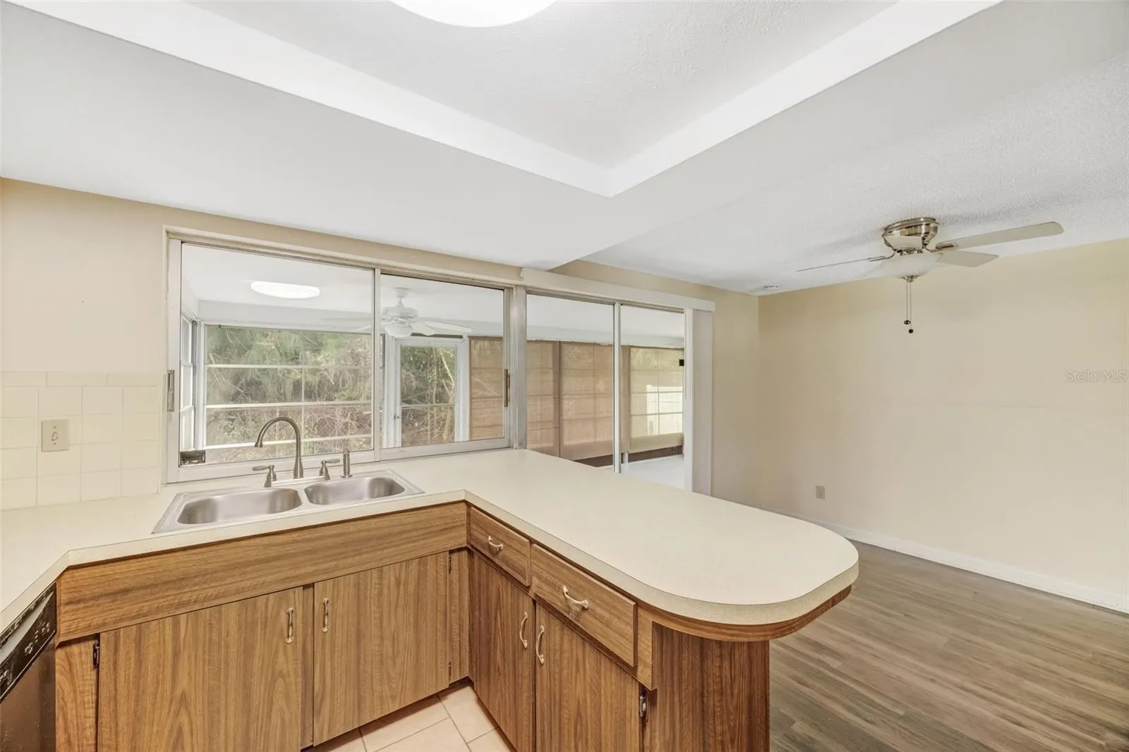 542 RED MANGROVE LN