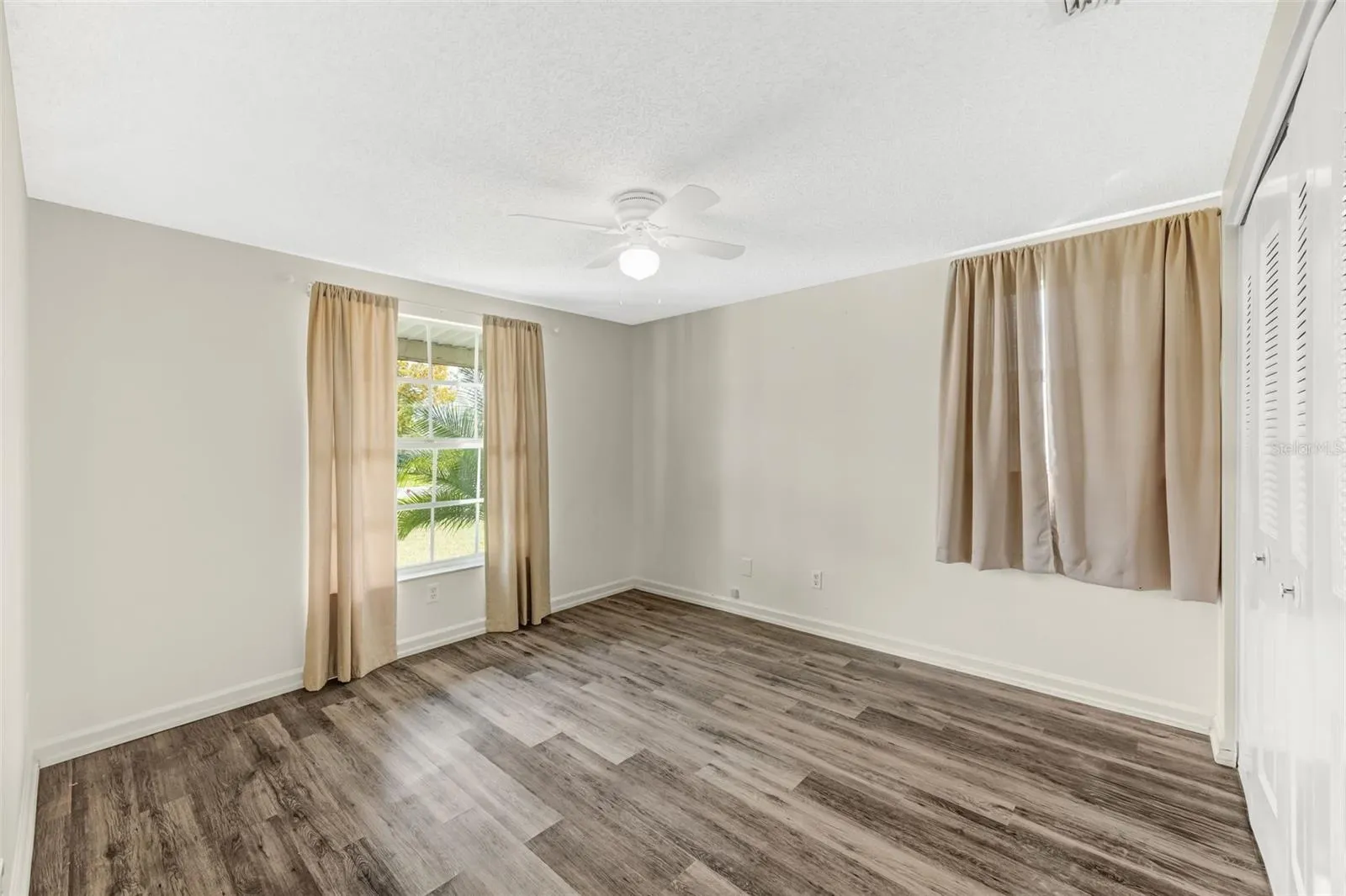 542 RED MANGROVE LN