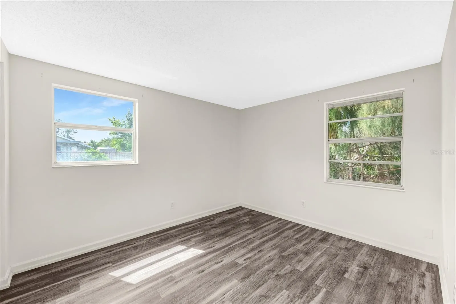542 RED MANGROVE LN