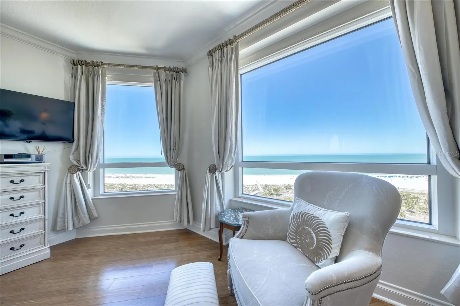1180 GULF BLVD #1201, #1201