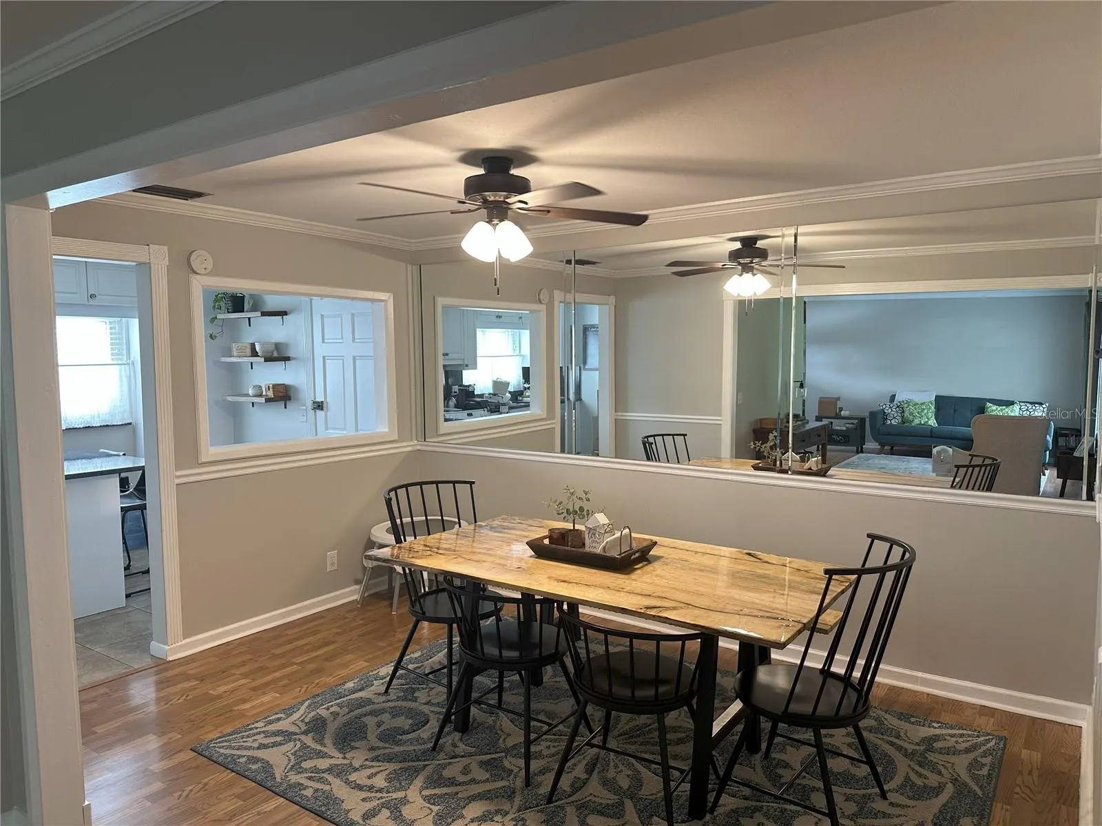 2525 LAKE ELLEN LN