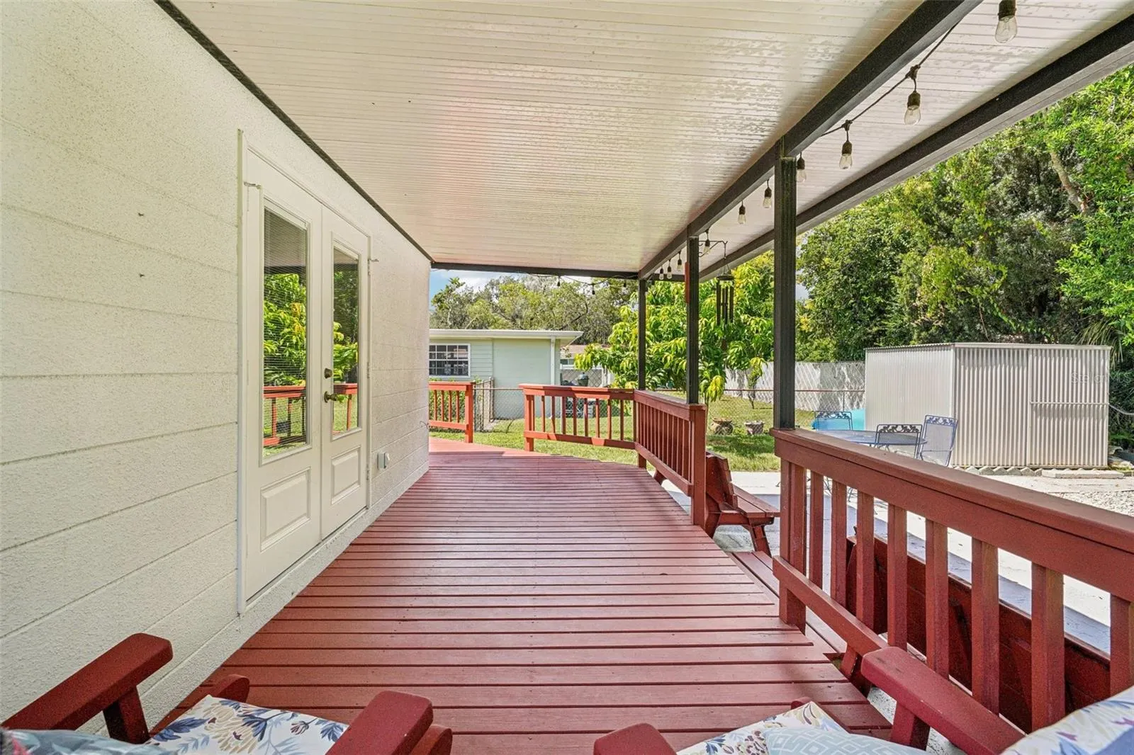 2525 LAKE ELLEN LN