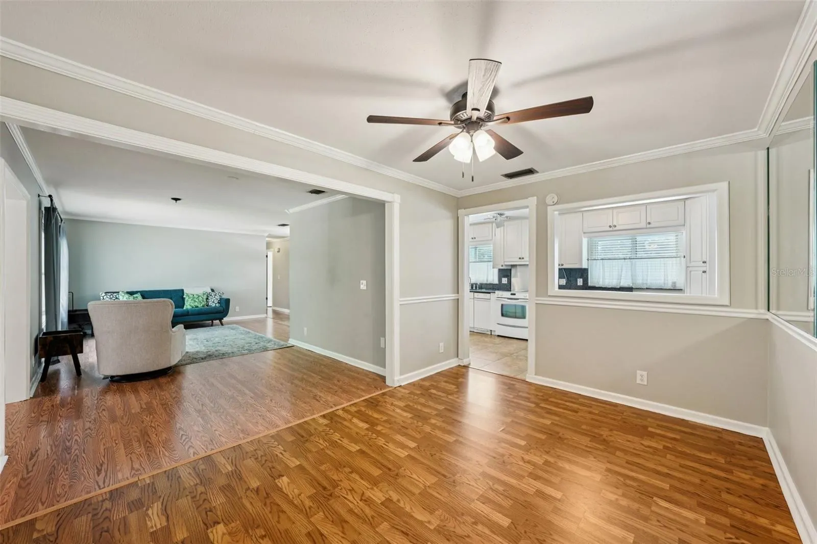 2525 LAKE ELLEN LN