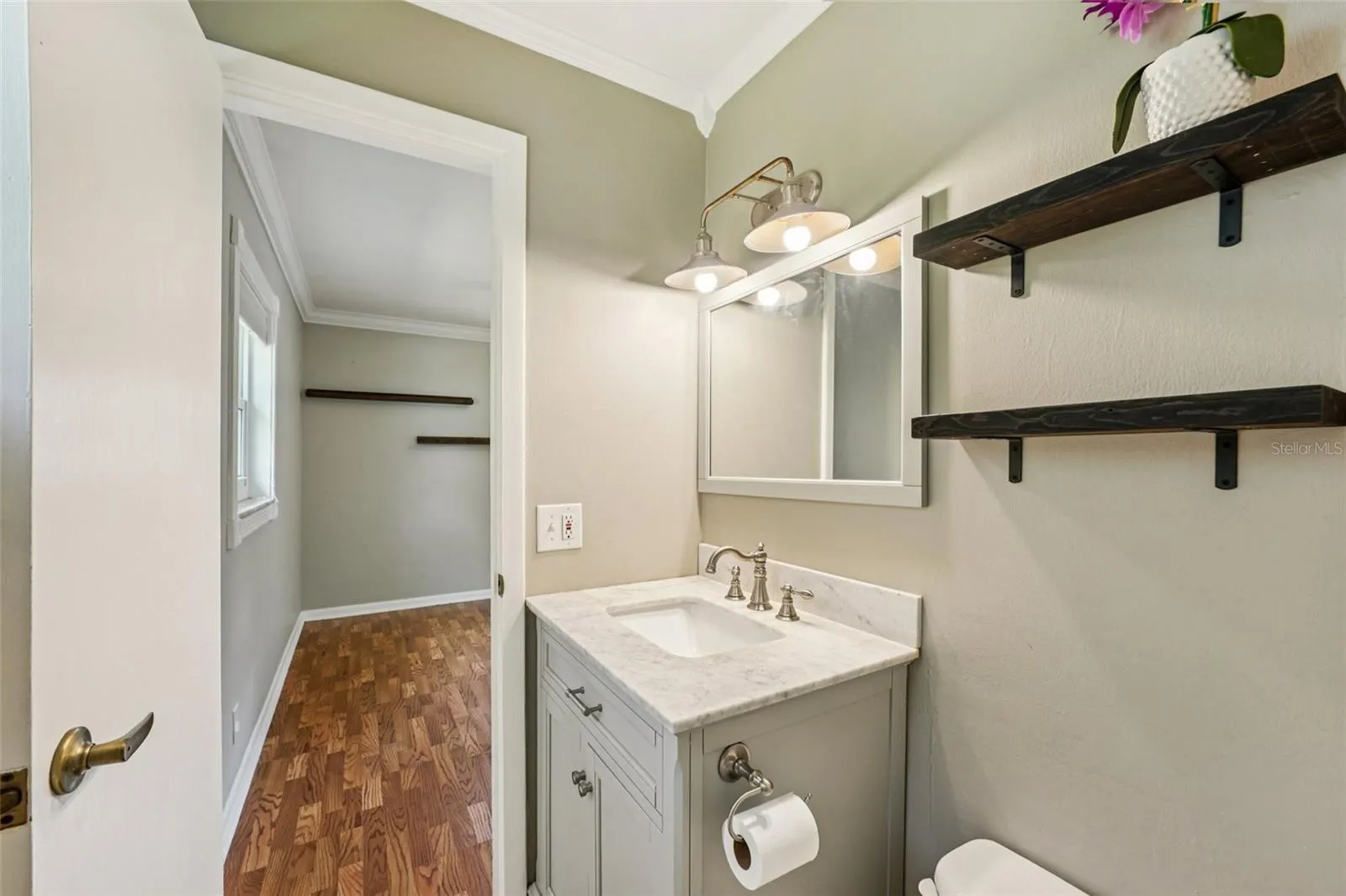 2525 LAKE ELLEN LN