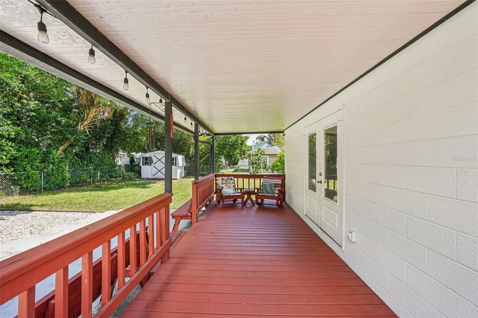 2525 LAKE ELLEN LN