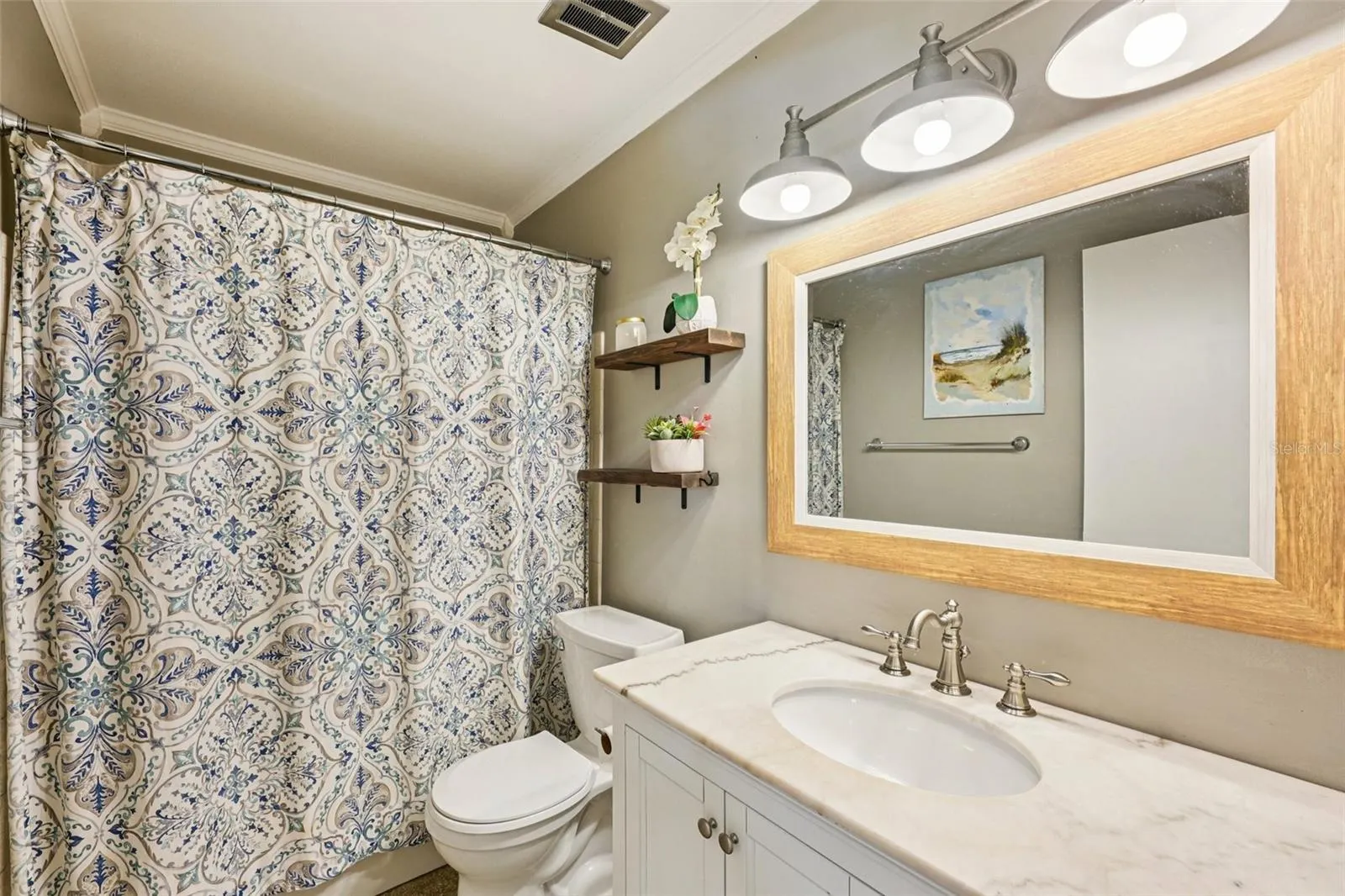 2525 LAKE ELLEN LN