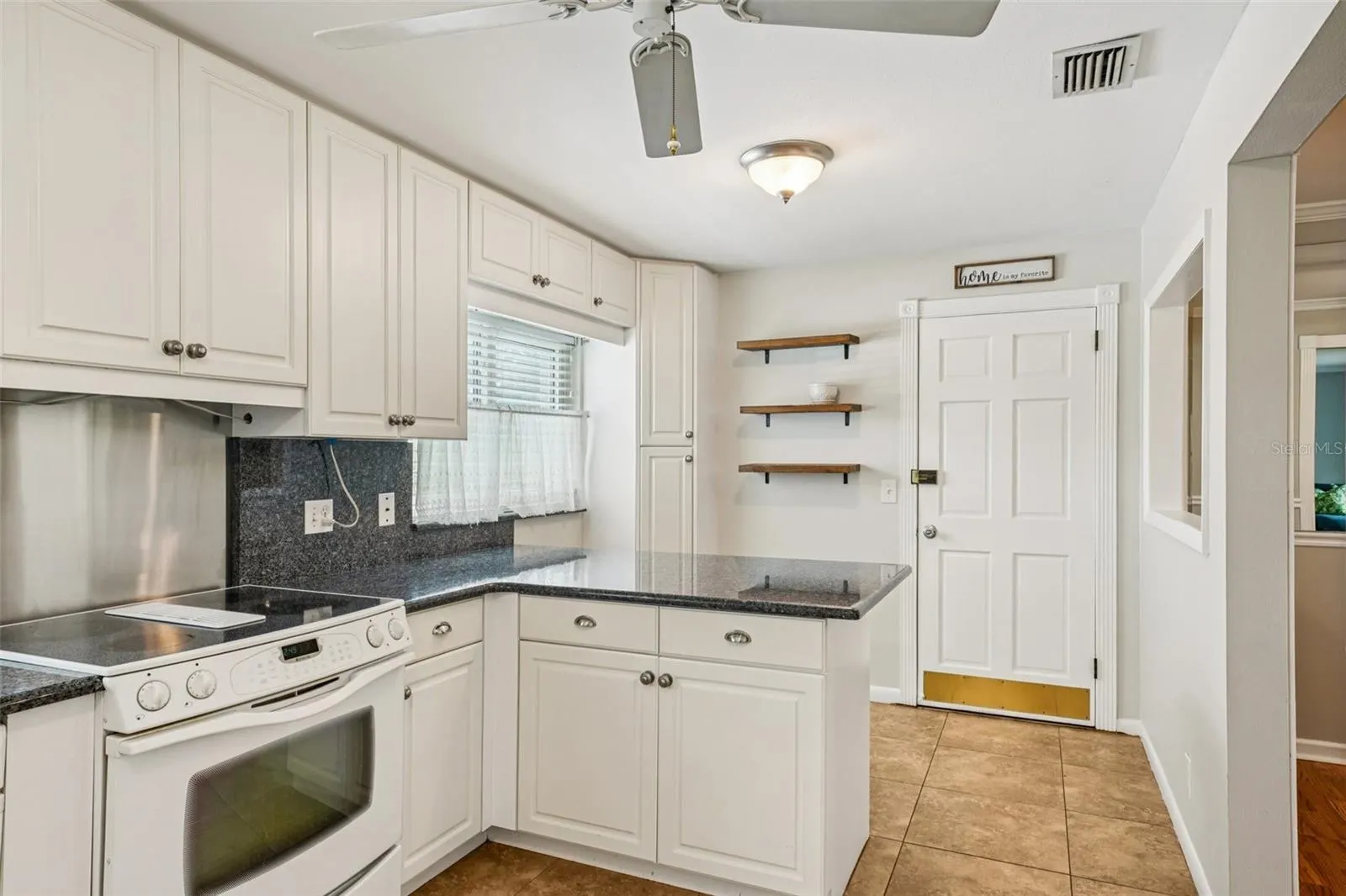 2525 LAKE ELLEN LN
