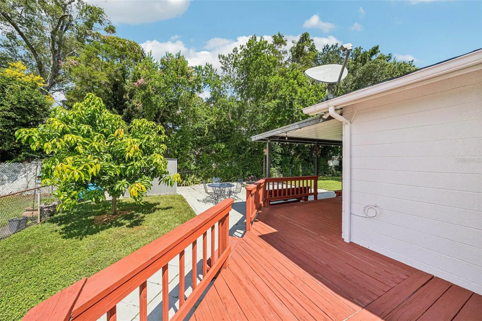 2525 LAKE ELLEN LN