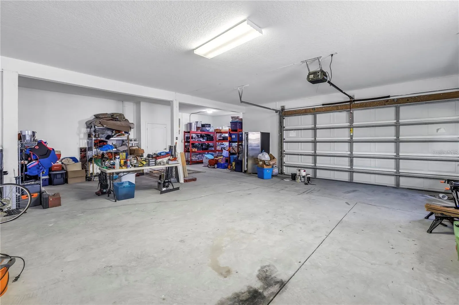 2101 N POINTE ALEXIS DR