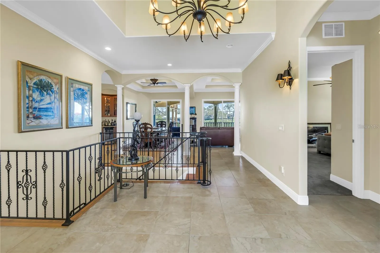 2101 N POINTE ALEXIS DR