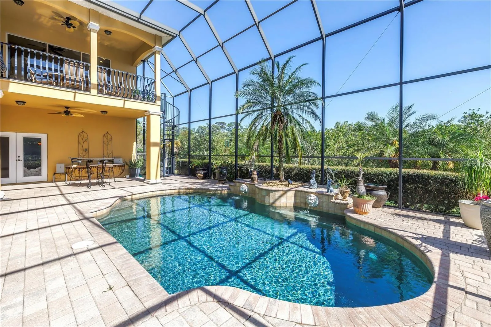 2101 N POINTE ALEXIS DR