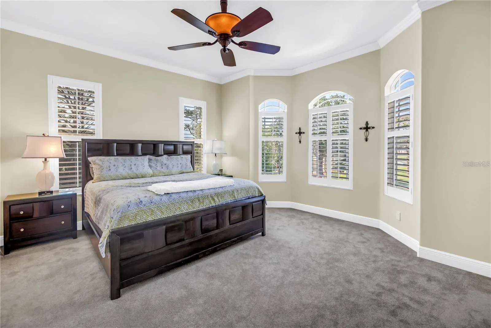 2101 N POINTE ALEXIS DR