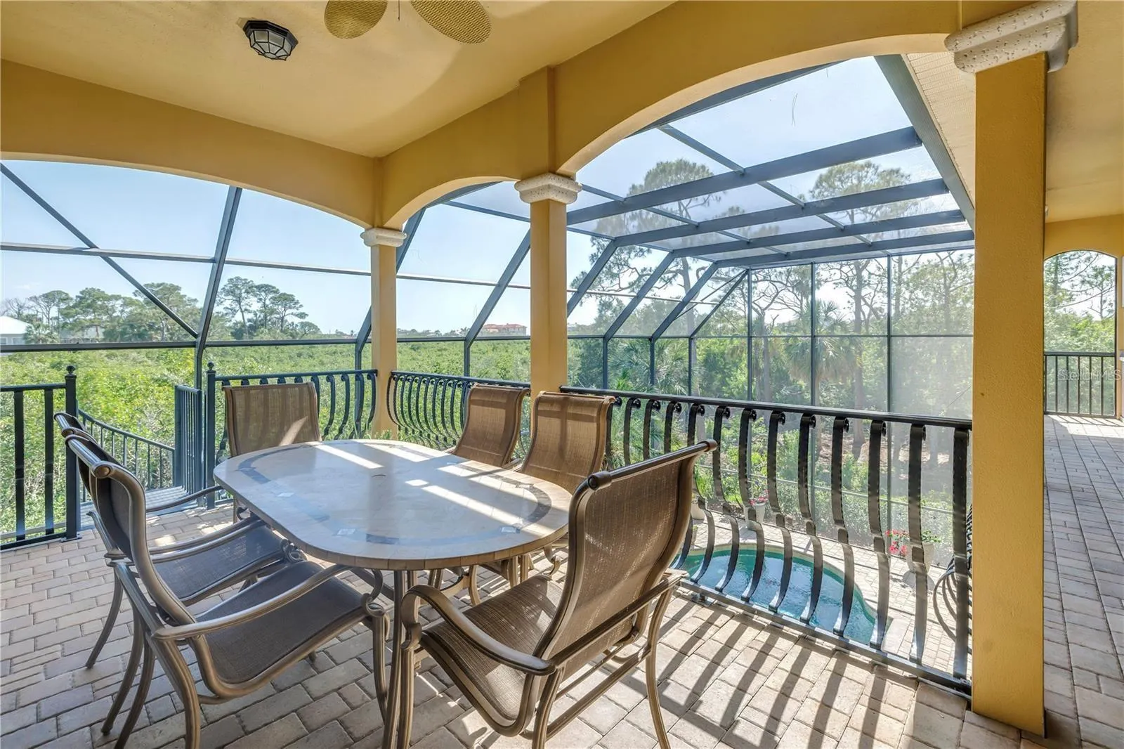 2101 N POINTE ALEXIS DR