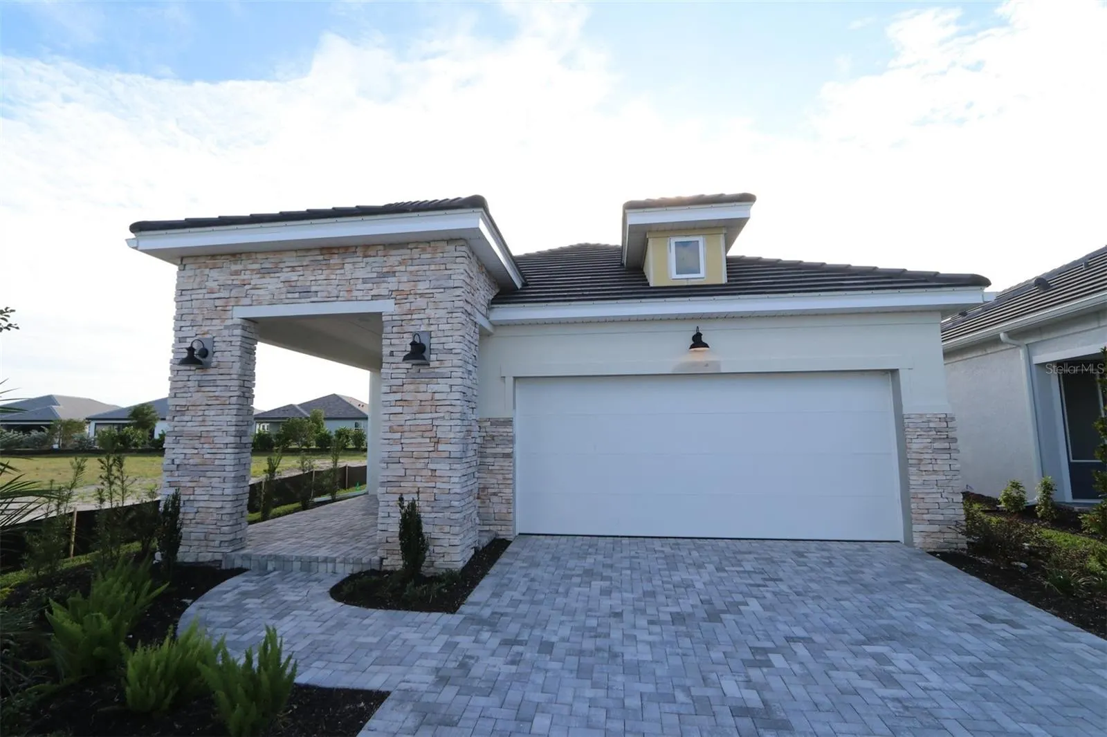 629 ALLORA AVE