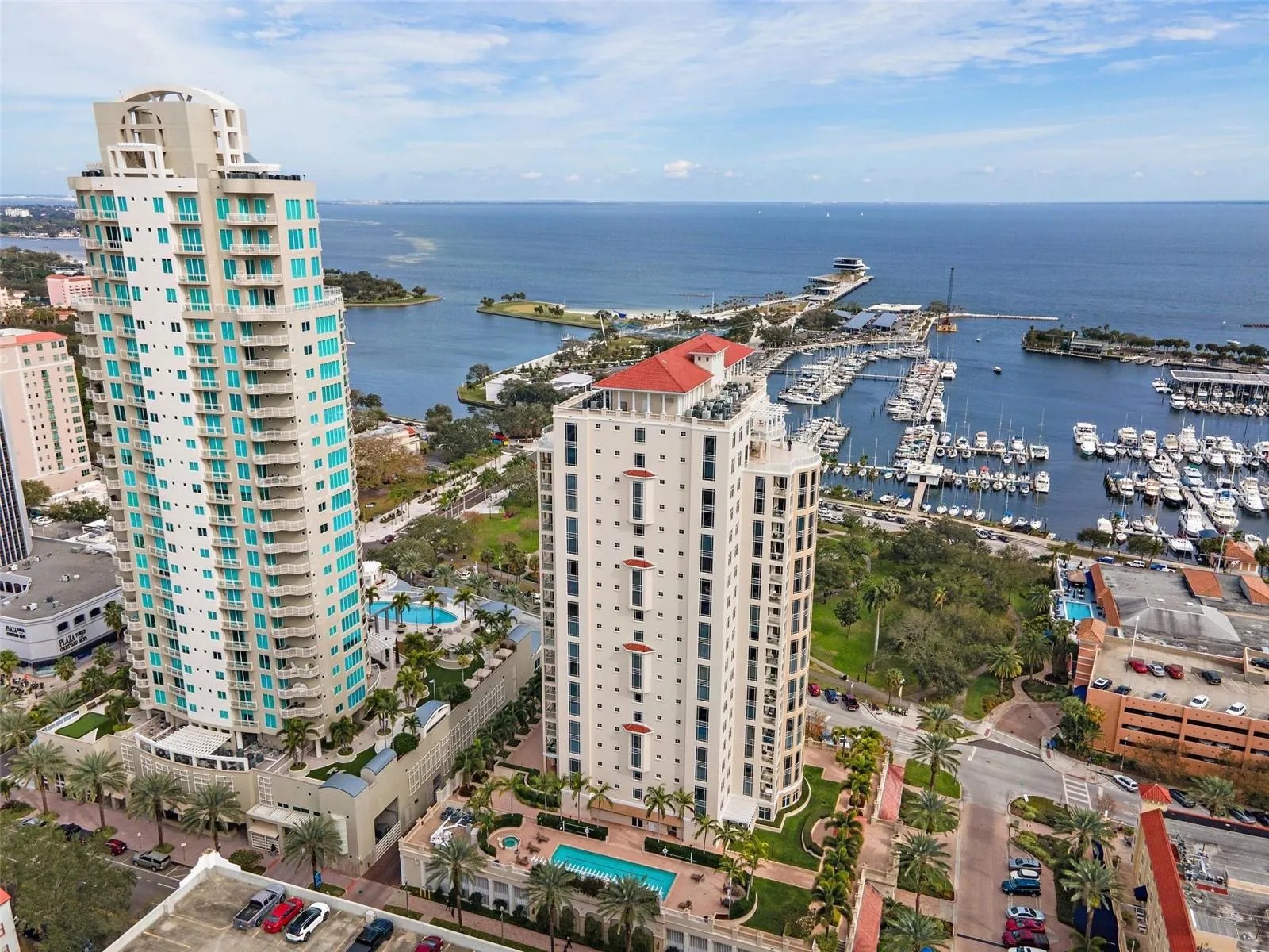 100 BEACH DR NE #301, #301