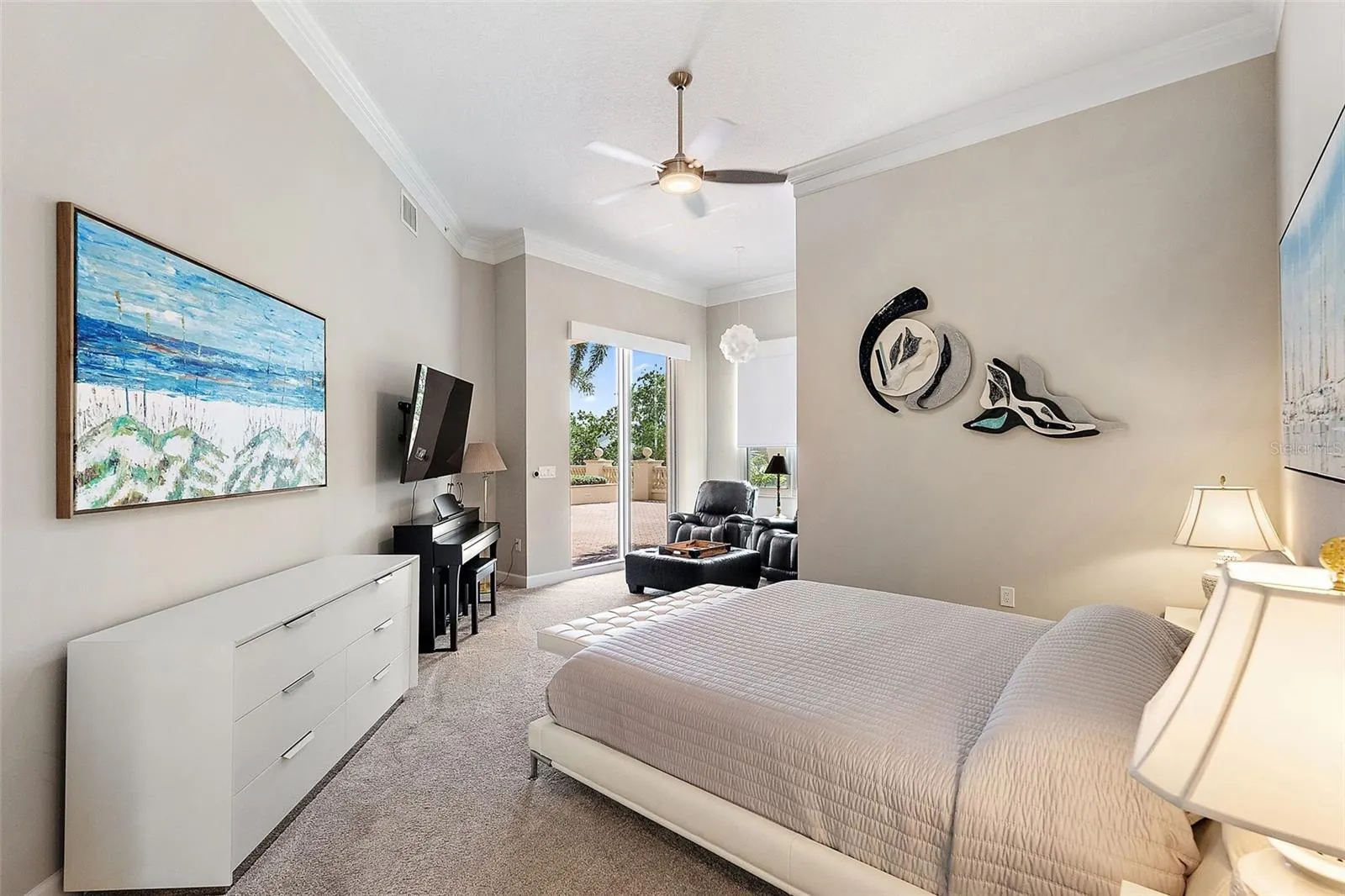 100 BEACH DR NE #301, #301