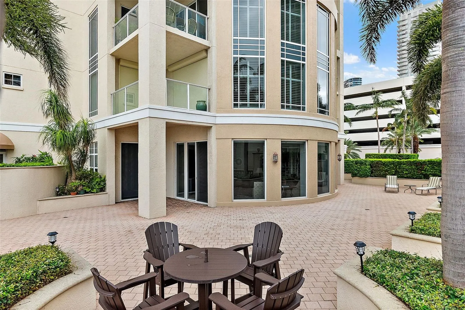 100 BEACH DR NE #301, #301