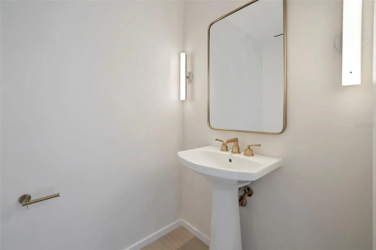 1000 WATER ST #1601, #1601