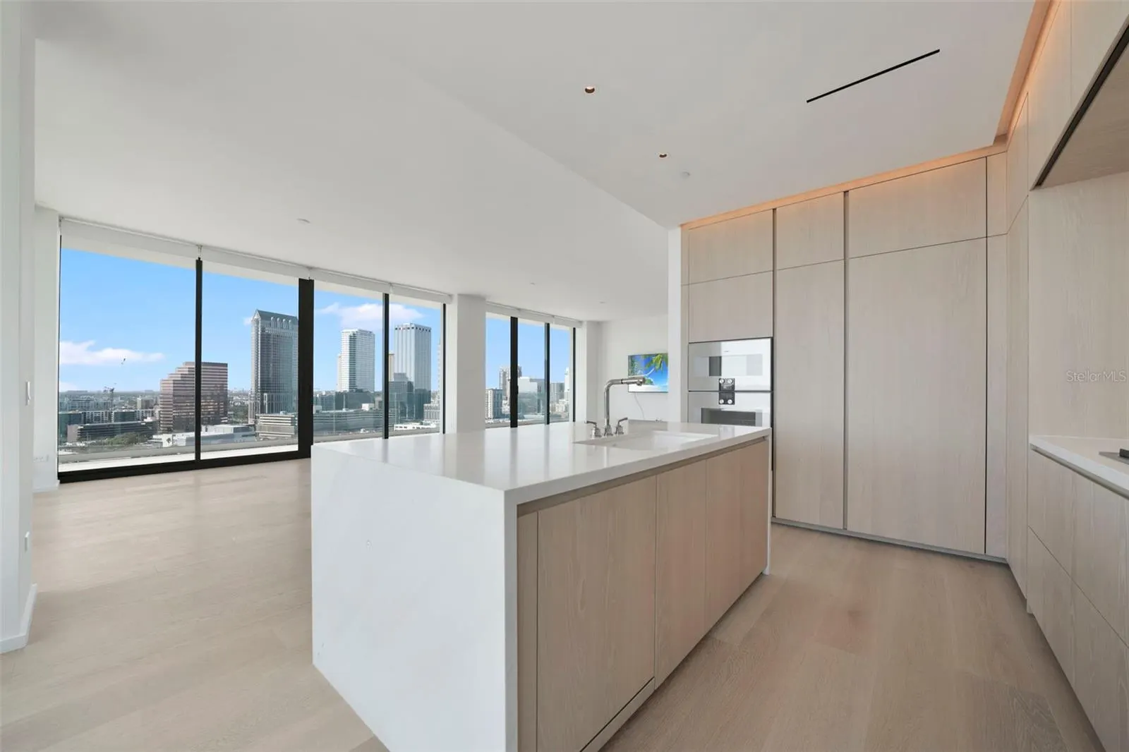 1000 WATER ST #1601, #1601