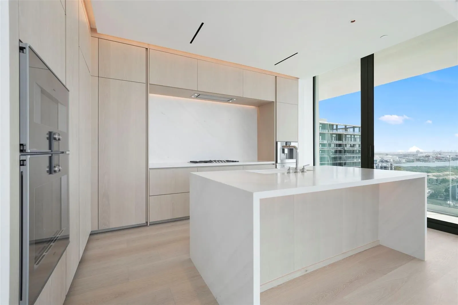 1000 WATER ST #1601, #1601