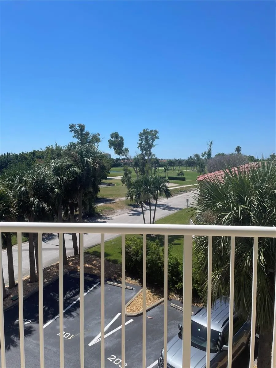 6025 SUN BLVD #201, #201