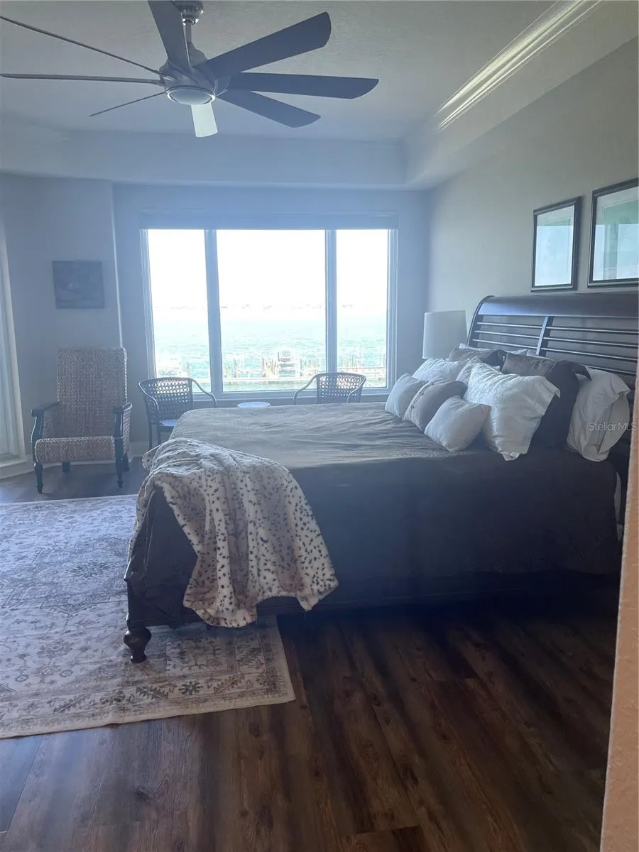 6025 SUN BLVD #201, #201