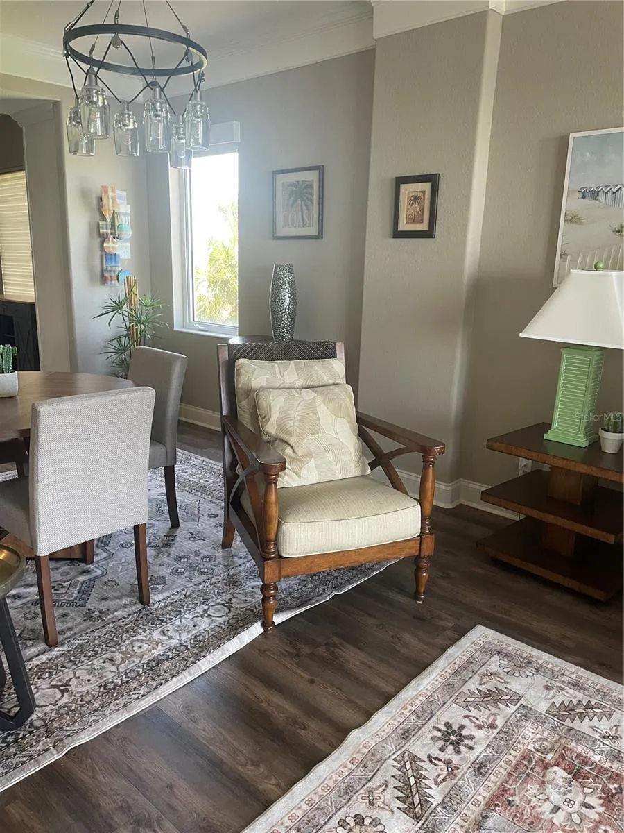 6025 SUN BLVD #201, #201