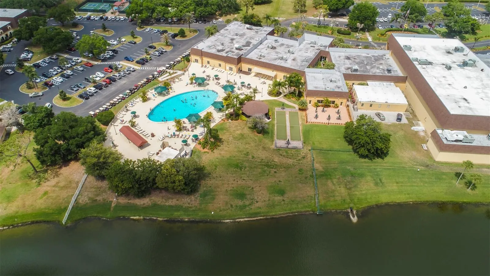 2335 NANTUCKET DR #36, #36