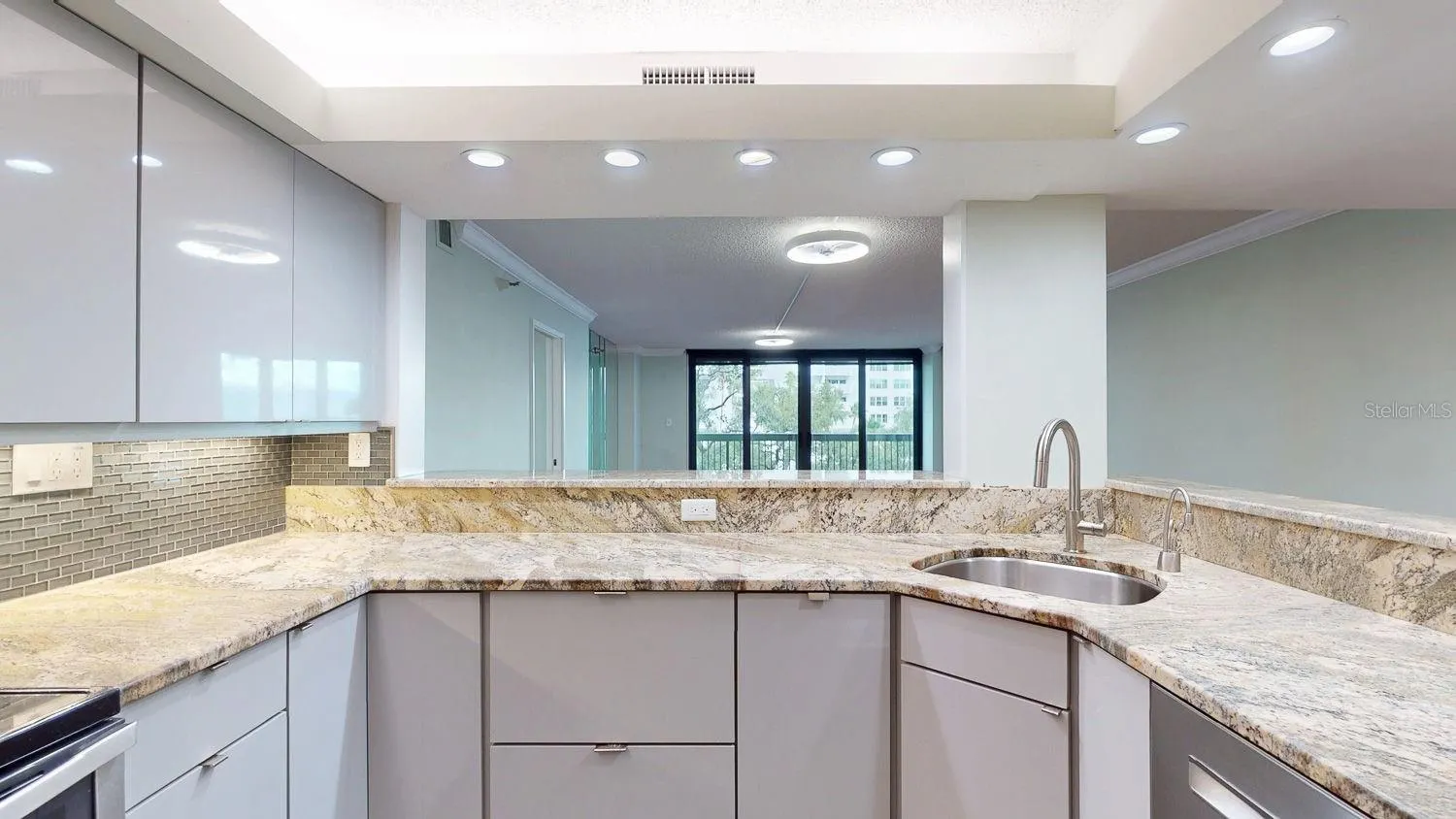 2413 BAYSHORE BLVD #503, #503