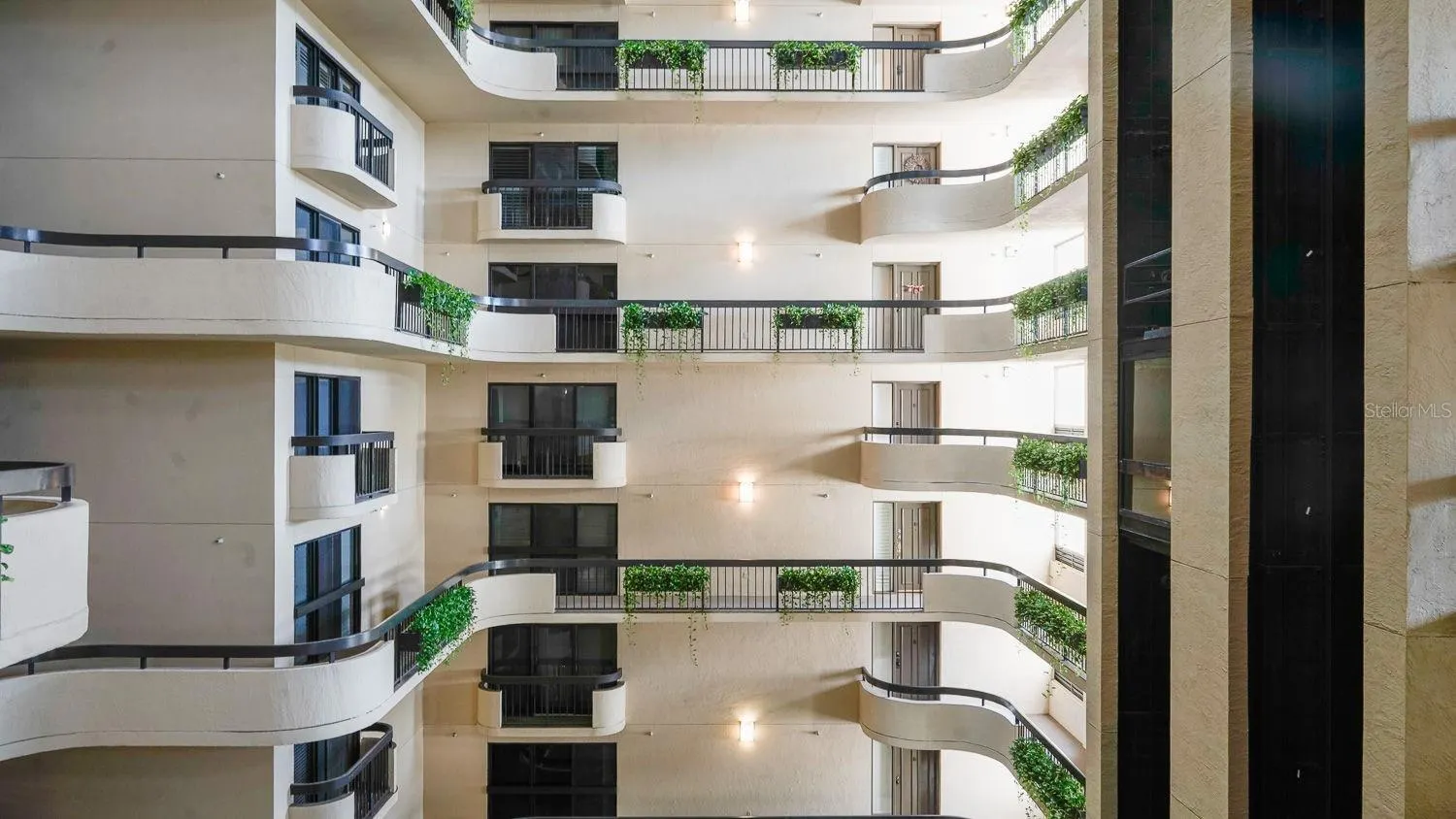 2413 BAYSHORE BLVD #503, #503