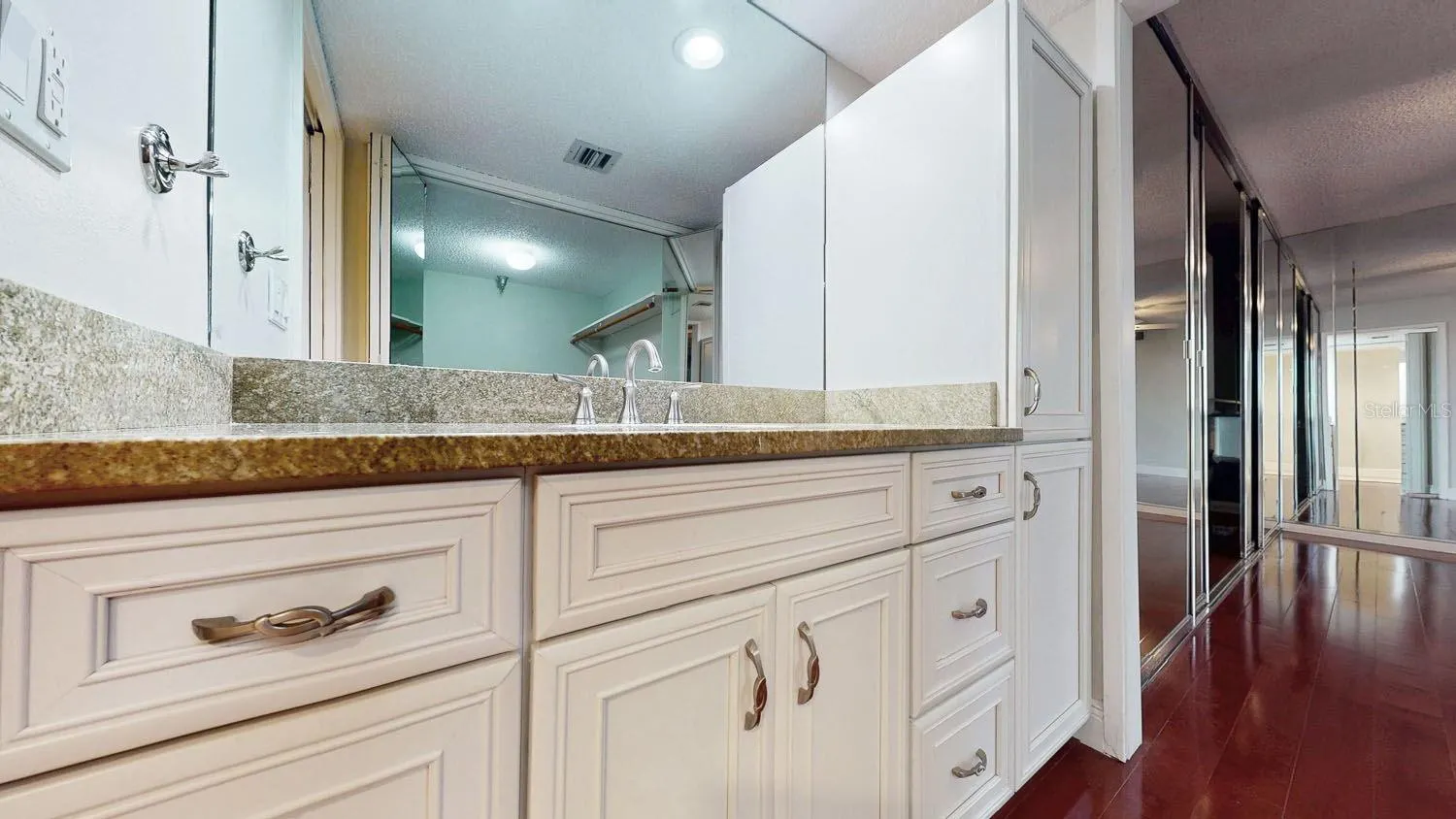 2413 BAYSHORE BLVD #503, #503