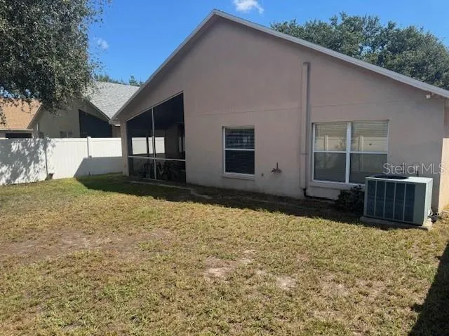 7021 COLONY POINTE DR