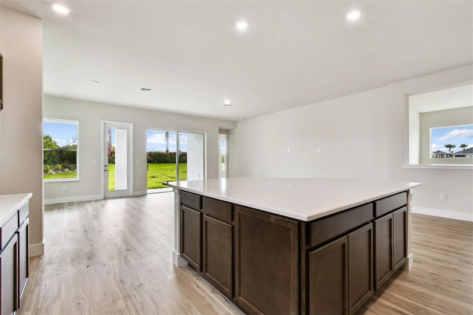 5329 EVERLONG DR