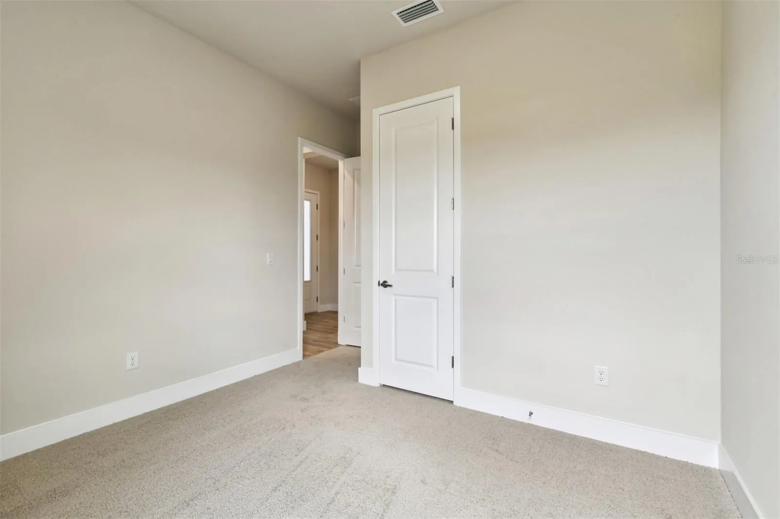 5329 EVERLONG DR