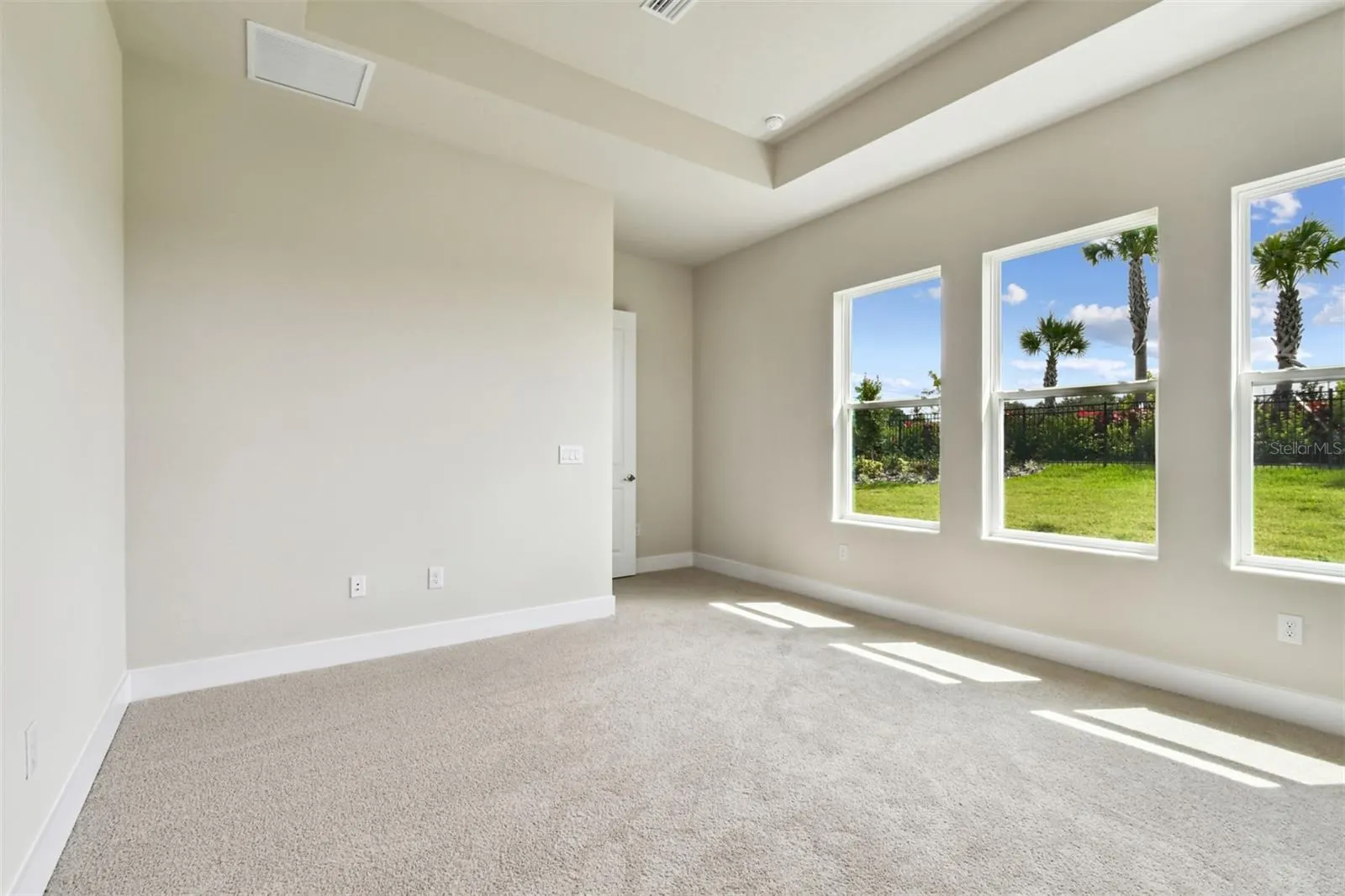 5329 EVERLONG DR