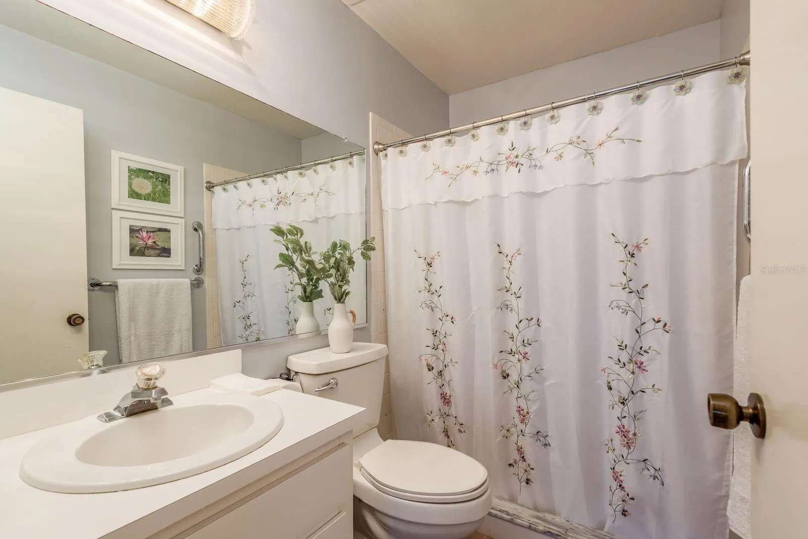 1109 TARTAN DR #C, #C