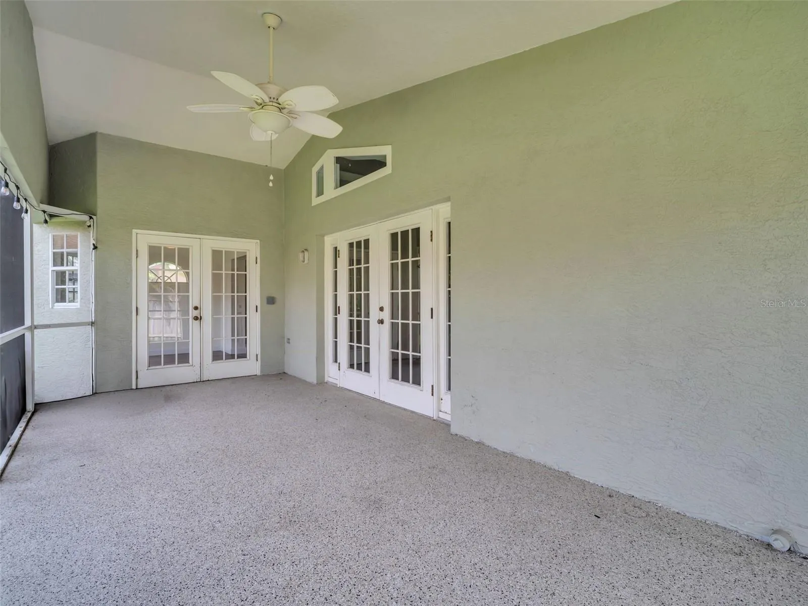 640 KENNETH WAY