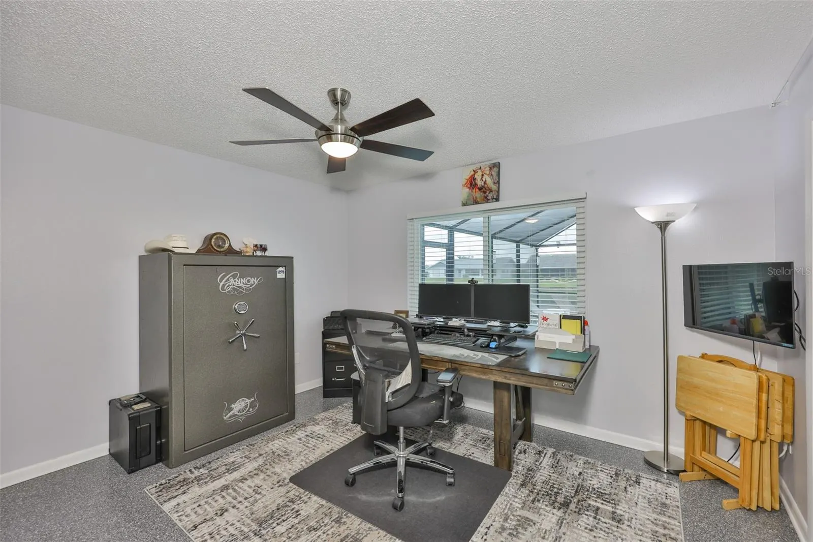 2022 E VIEW DR