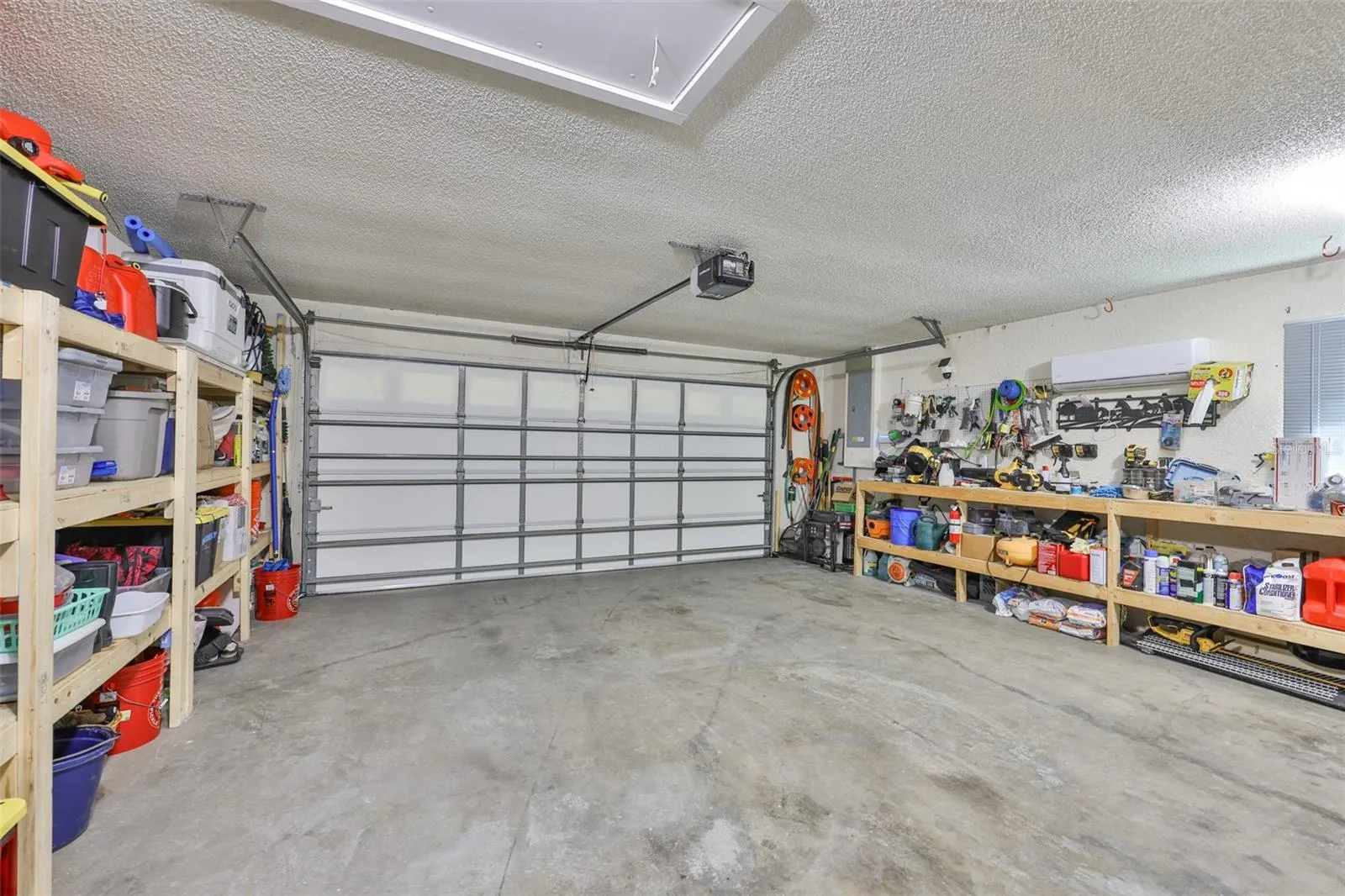2022 E VIEW DR