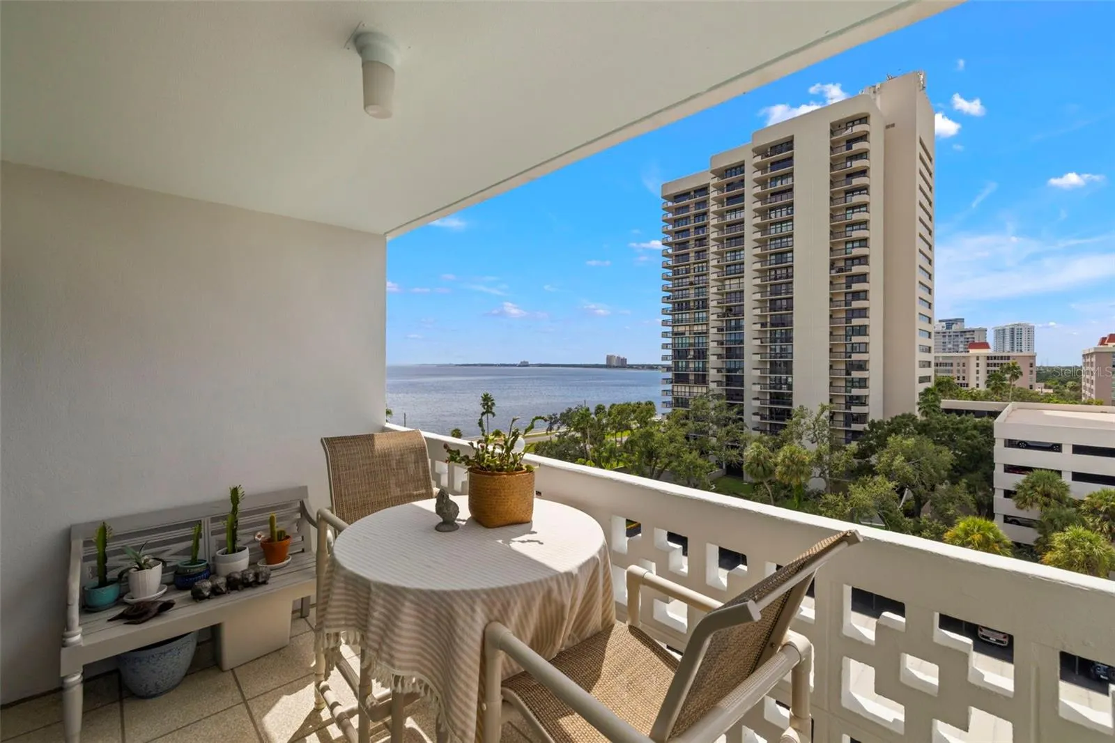 2401 BAYSHORE BLVD #803, #803