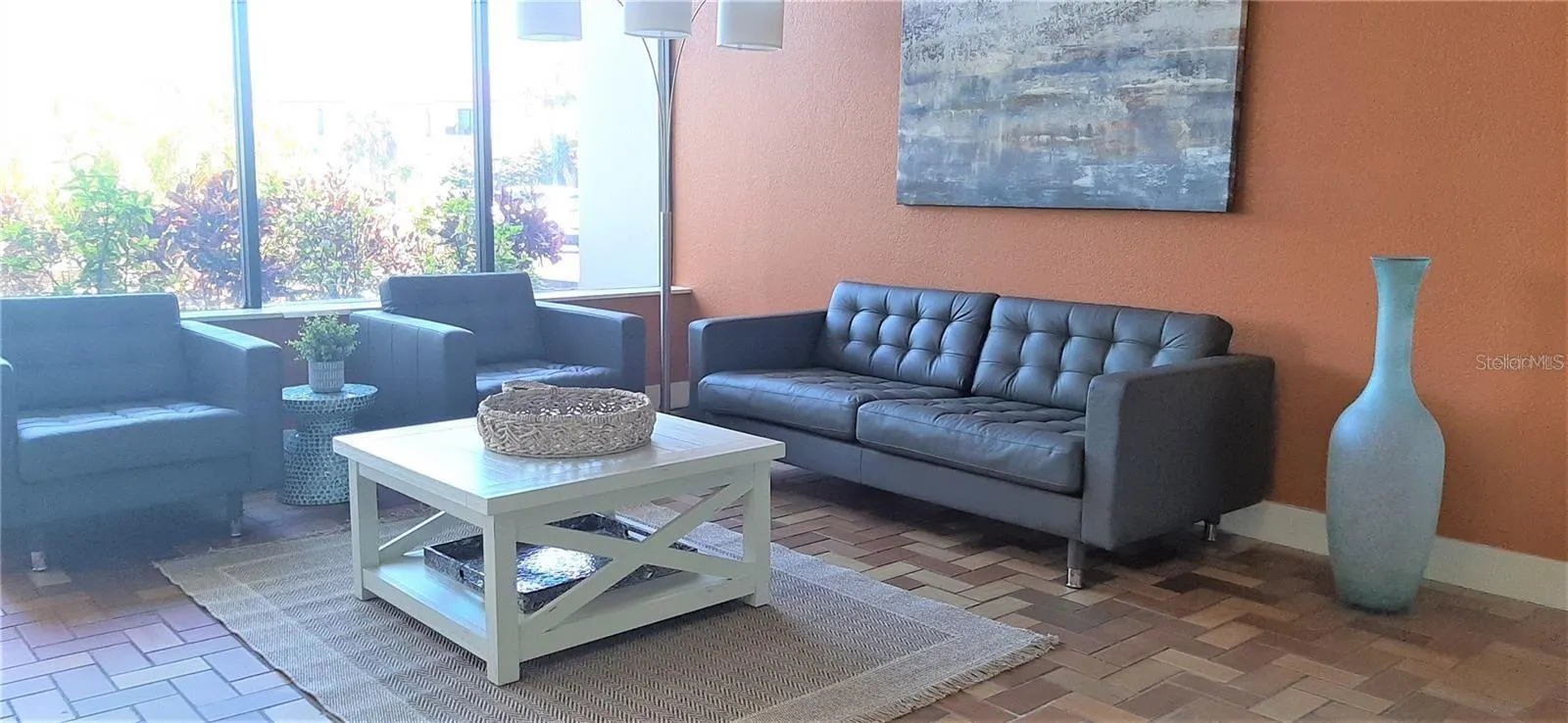 255 DOLPHIN PT #413, #413