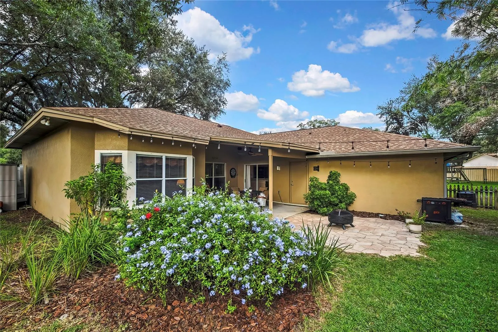 18401 DEBONAIR PL