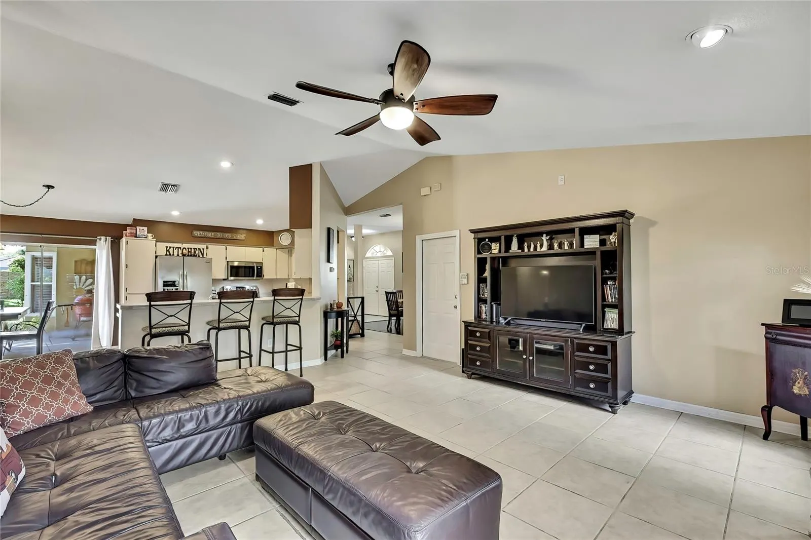18401 DEBONAIR PL