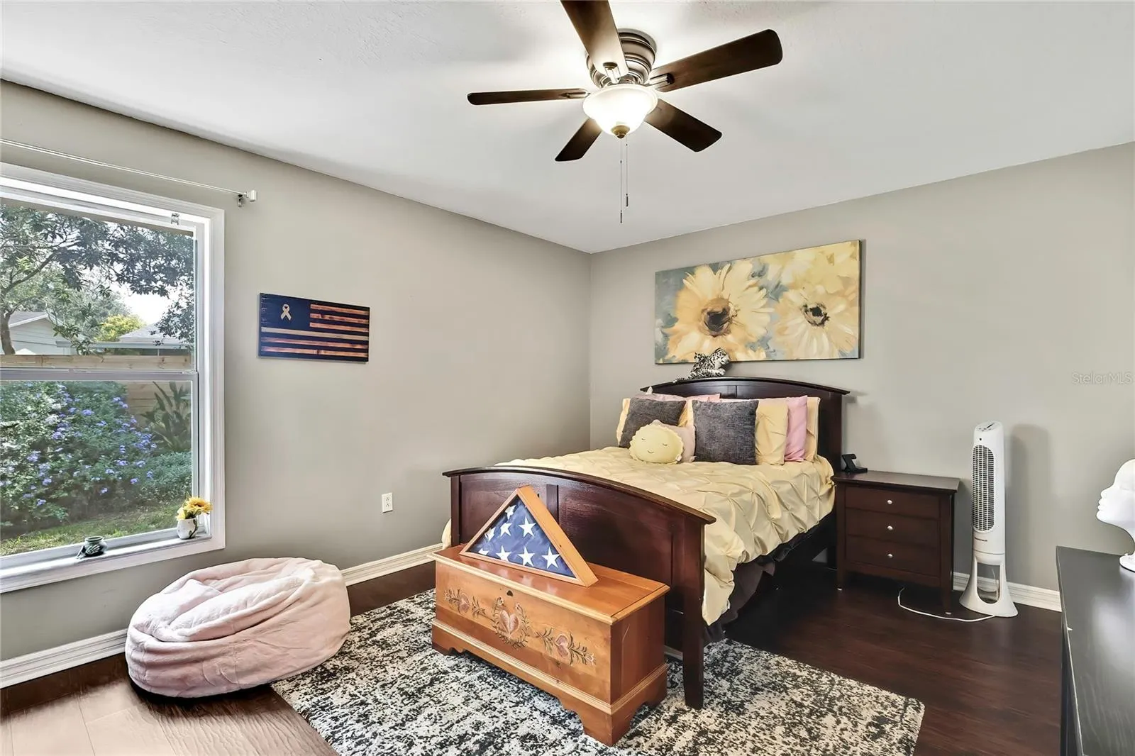 18401 DEBONAIR PL