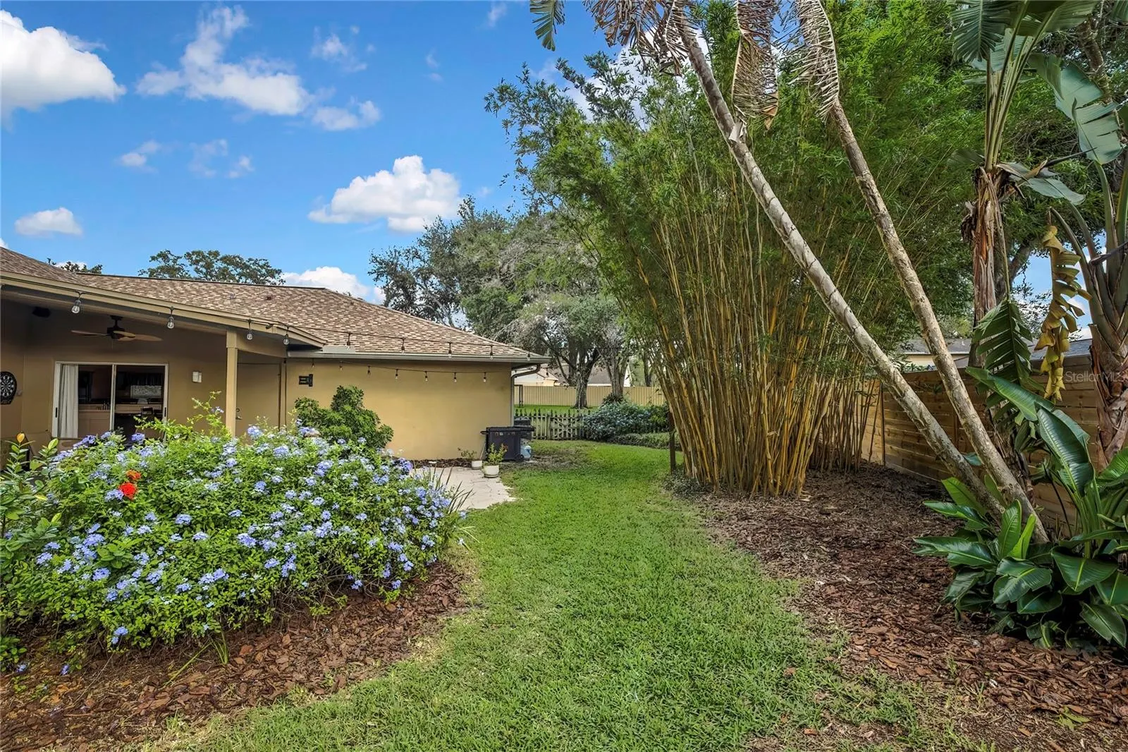 18401 DEBONAIR PL